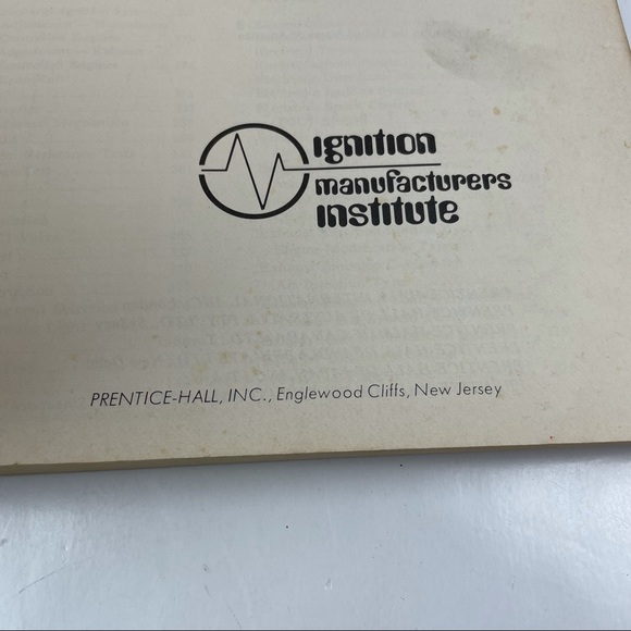 Automotive Emission Control & Tune Up Procedures - Picture 6 of 7